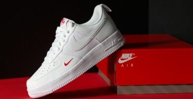 Las Sneakers Blancas Más Trendy de Julio 2025