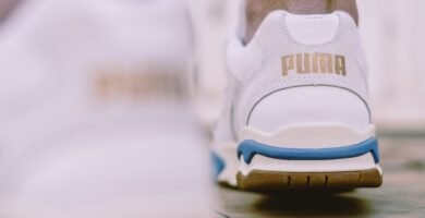 white and blue nike basketball shoes